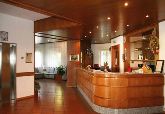 Hotel Val Di Fassa Сорага Экстерьер фото
